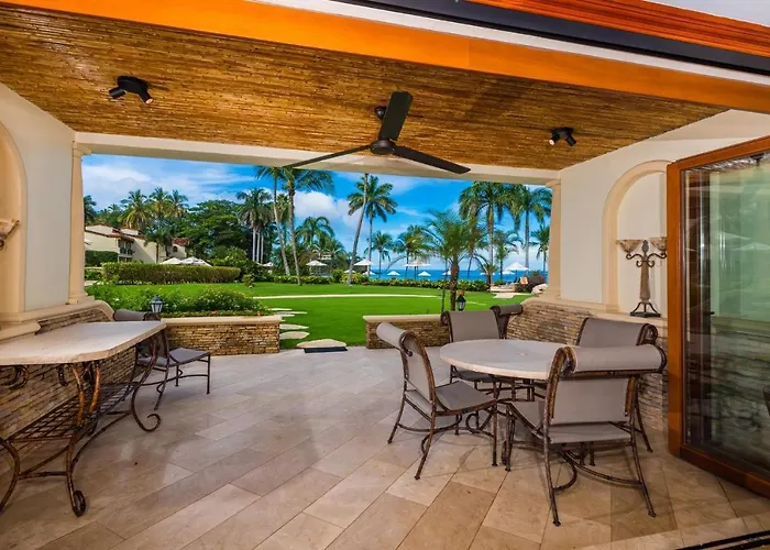 Palms 23 Luxury Beachfront Villa Playa Flamingo