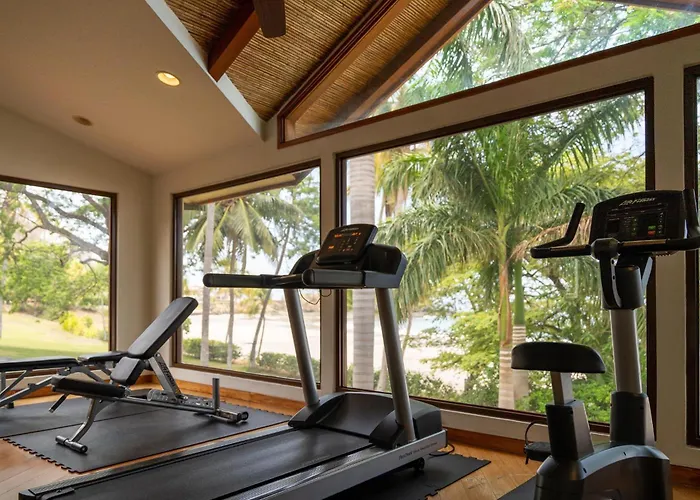Villa Palms 23 Luxury Beachfront