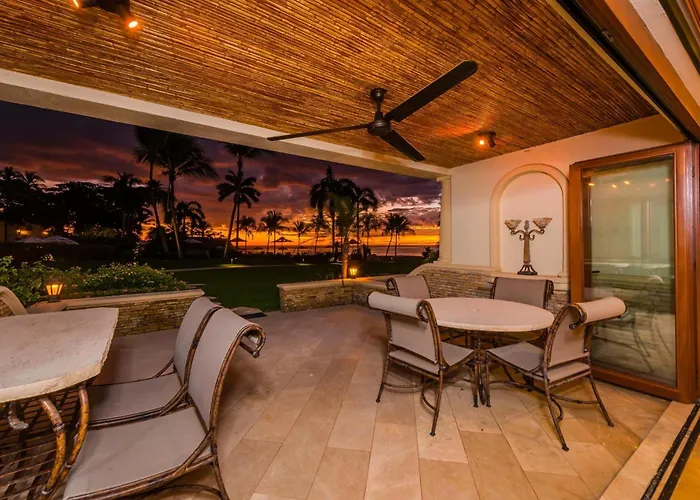 Villa Palms 23 Luxury Beachfront *